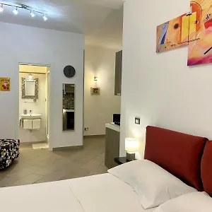 Appartamento Maison Latina, Roma