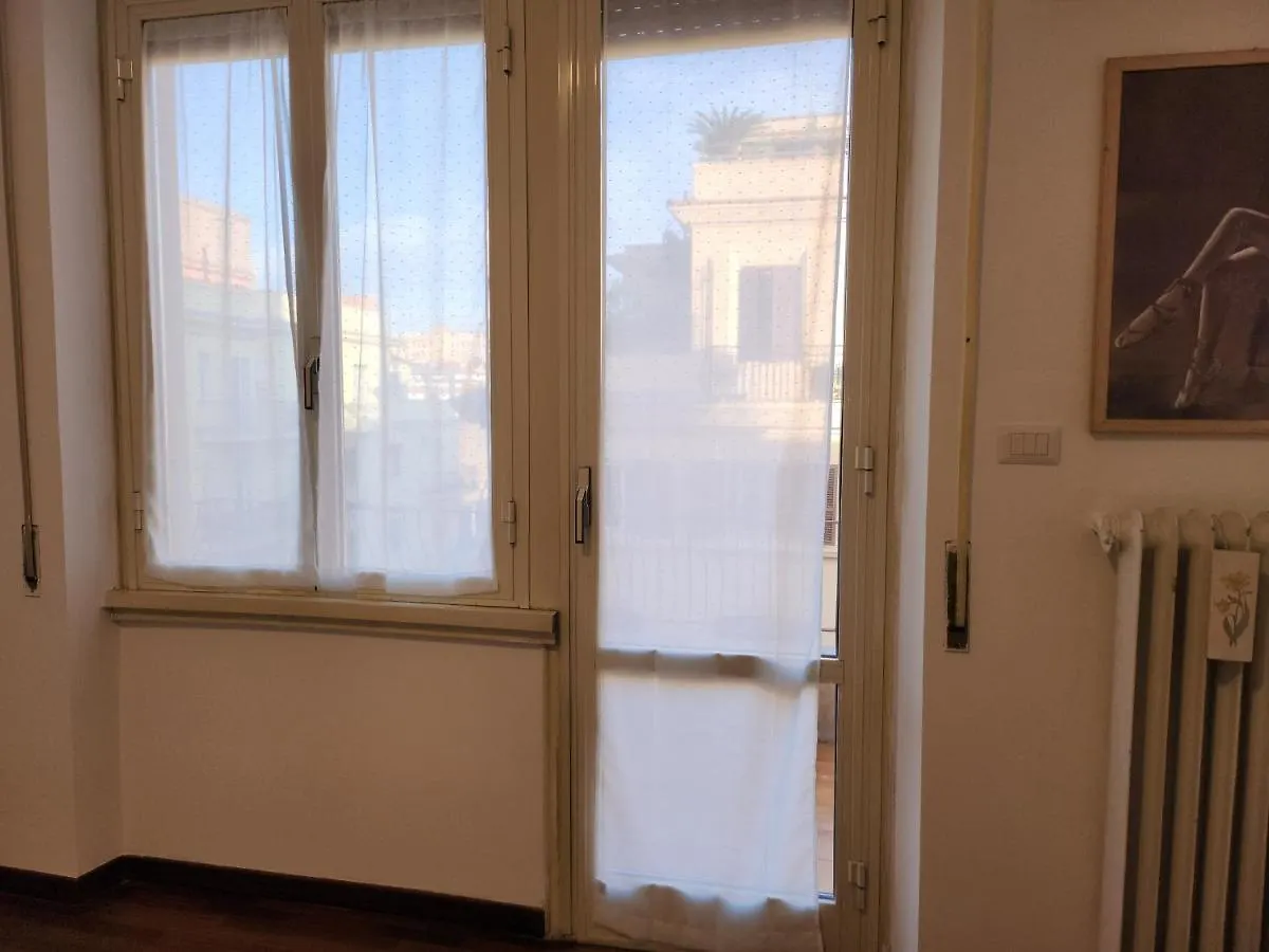 Casa Su Colosseo San Giovanni Rome Apartment